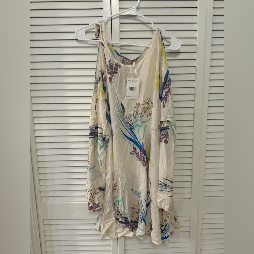 Free People Clear Skies cold shoulder tunic Size M - NWT - Picture 5 of 12